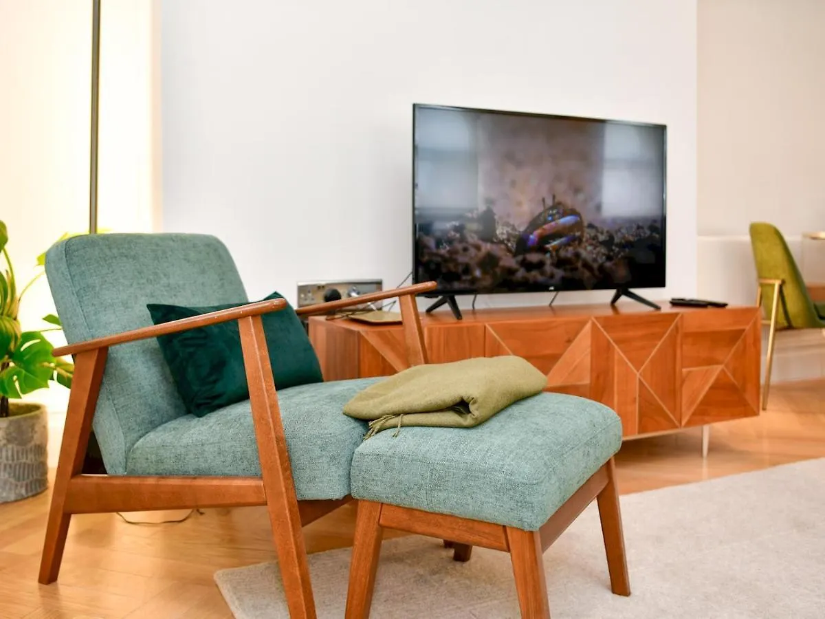 Pass The Keys Beautiful 2 Bed Apartment With Parking In The Bay Cardiff