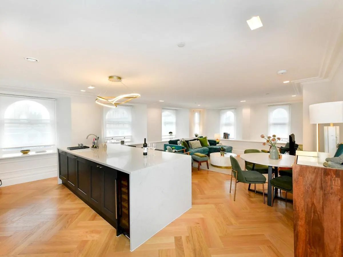 Pass The Keys Beautiful 2 Bed Apartment With Parking In The Bay Cardiff 0*,