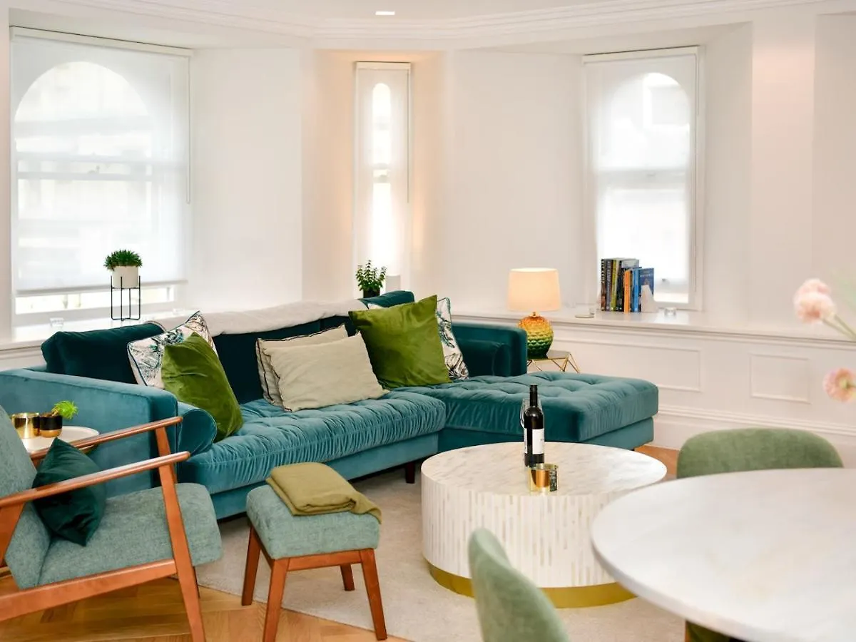 Pass The Keys Beautiful 2 Bed Apartment With Parking In The Bay Cardiff